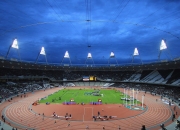 爱游戏体育-英格拉姆末节爆发导演逆转，76人翻盘北京队展现韧性