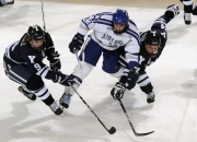 AYX体育赛事-赛道上的绝地反击，阿隆索关键制胜，红牛车队逆转哈斯车队