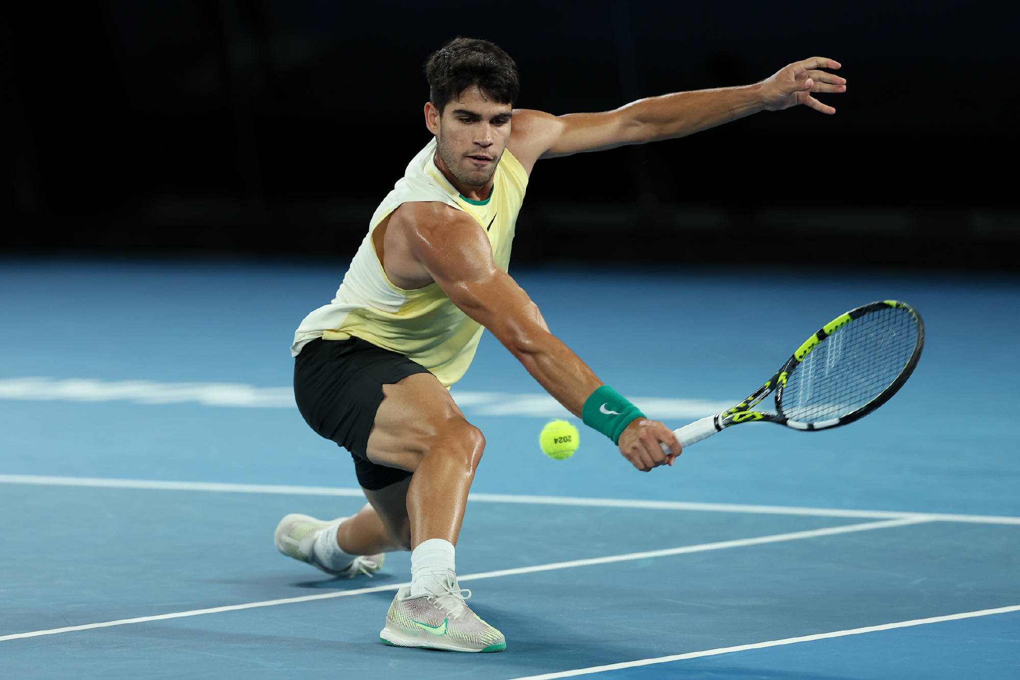 澳网力克法网，阿尔卡拉斯带队取胜