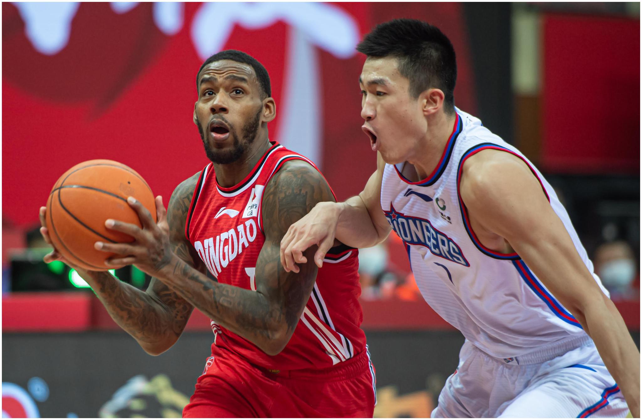 青岛队绝杀福建队，福克斯带队取胜