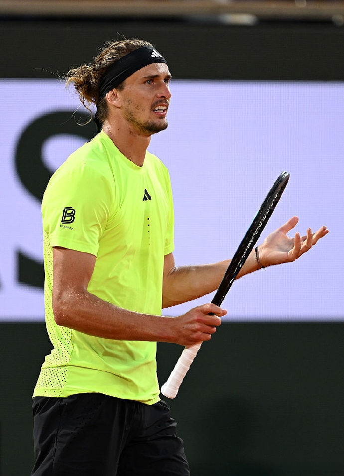 欧洲网球队翻盘日本网球队，德约科维奇打破历史纪录