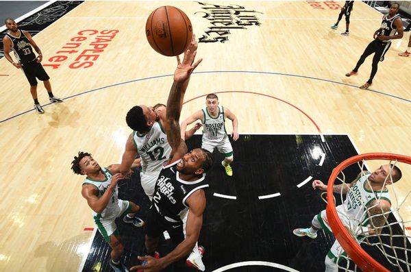 凯尔特人逆转上海队,伦纳德扛起全队 凯尔特人逆转上海队,伦纳德扛起全队