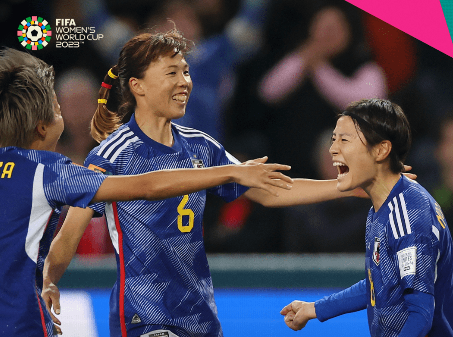 日本队轻取韩国队,黄鸭组合点燃赛场 日本队轻取韩国队,黄鸭组合点燃赛场