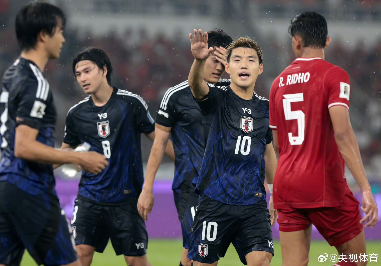 日本队完胜印尼队,郑思维刷新纪录 日本队完胜印尼队,郑思维刷新纪录