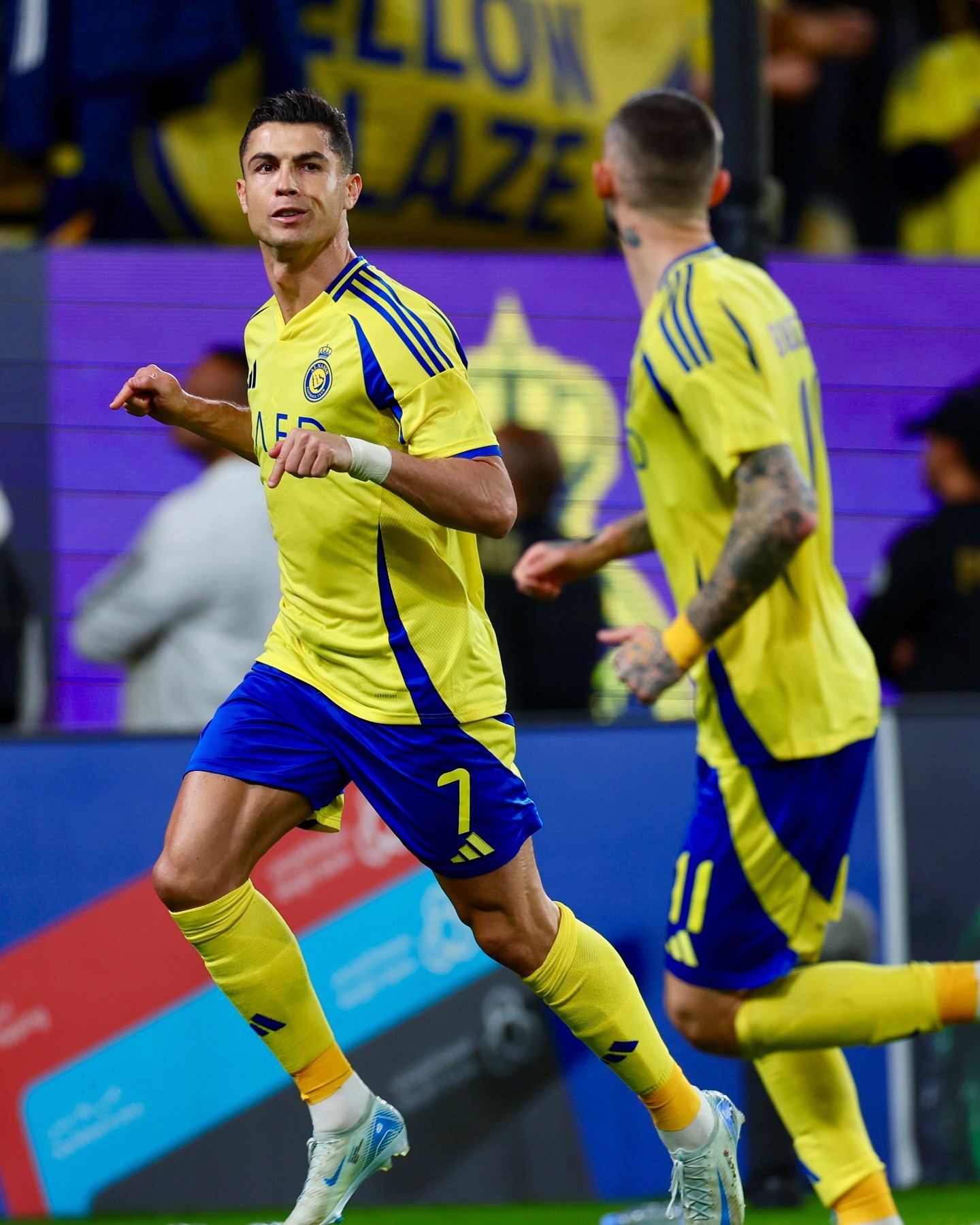 曼城碾压塞维利亚,C罗状态火热 曼城碾压塞维利亚,C罗状态火热