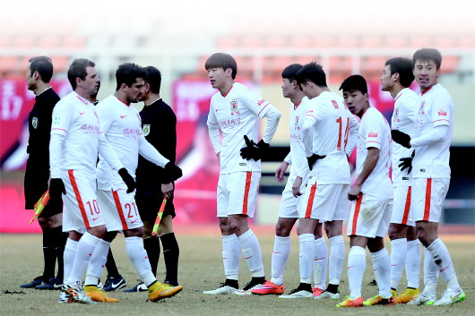 辽宁宏运战胜对手,稳定领先位置 辽宁宏运战胜对手,稳定领先位置