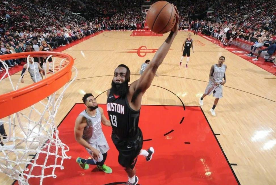 猛龙队气势如虹，强阵如洪守卫主场