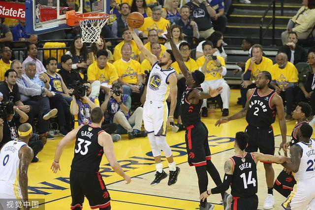 江苏队完胜深圳队，西亚卡姆刷新纪录