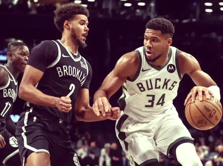 雄鹿队主场邀请观众参加比赛 雄鹿队主场邀请观众参加比赛