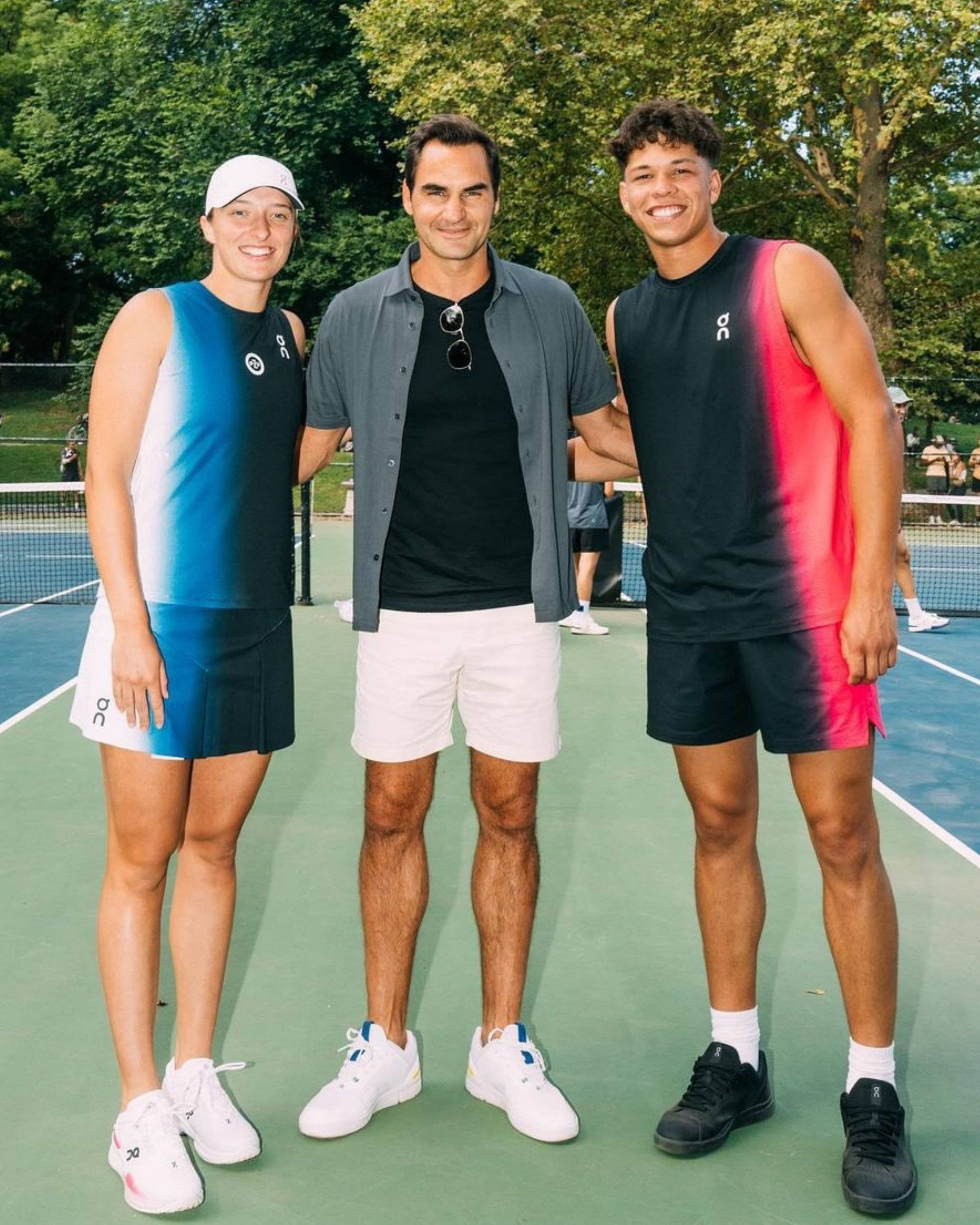 澳大利亚网球队力克世界网球队，费德勒关键制胜