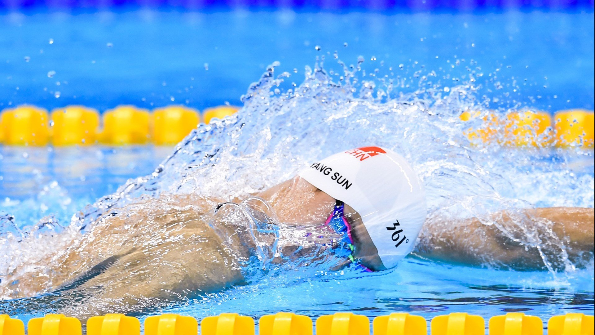 从南非绝杀巴萨到贝林厄姆掌控全局，足球史上那些改写命运的个人英雄主义时刻