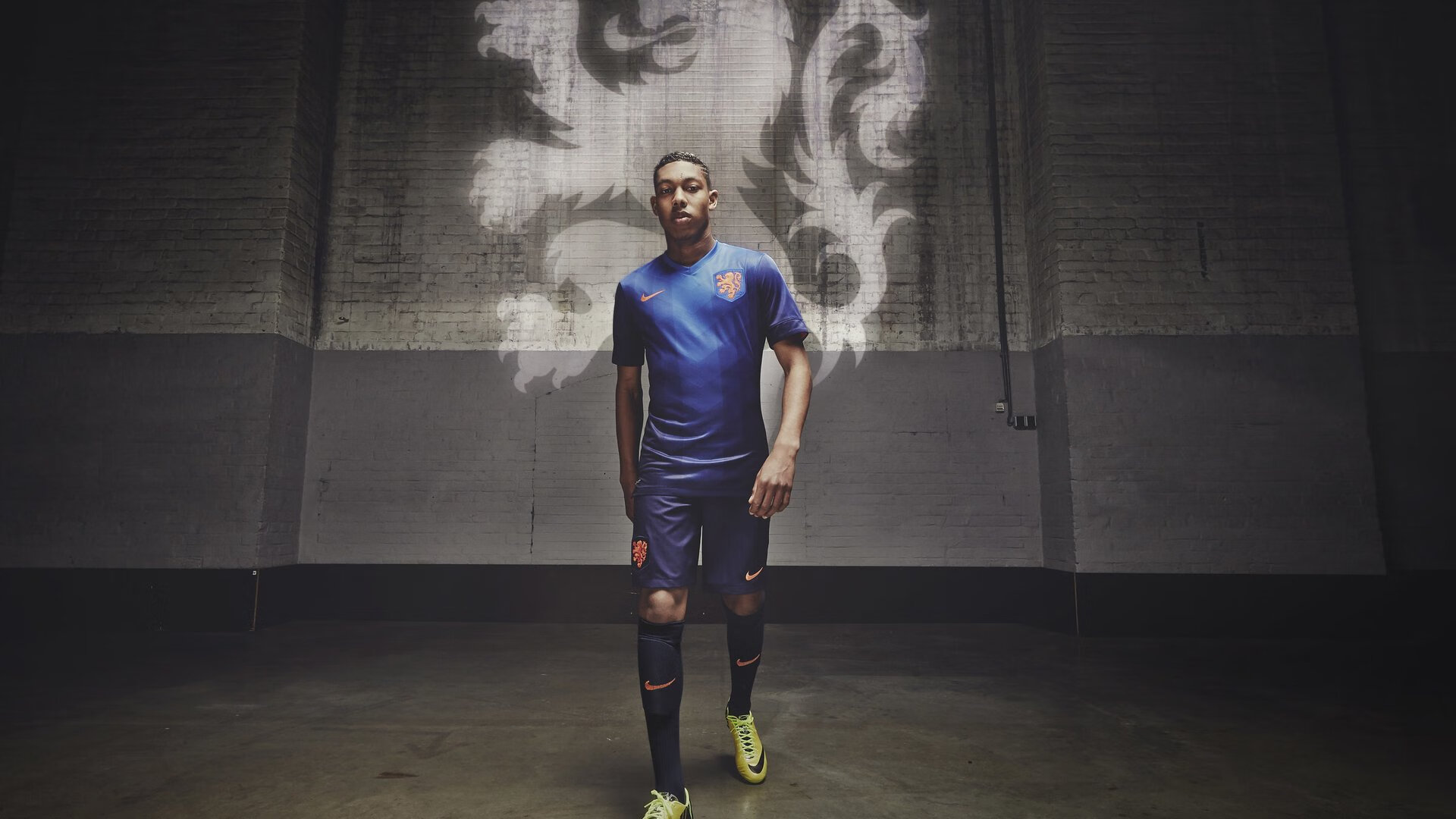 德甲争冠战之夜，霍勒迪刷新纪录，见证历史与未来的交汇点